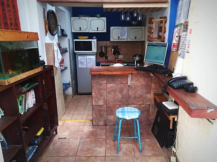 Blue House Backpackers Hostel Лима Экстерьер фото